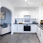 Saco Jersey - Merlin House 4* Saint Helier Jersey