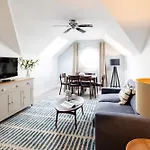 Saco Jersey - Merlin House Apartahotel