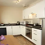 Apartahotel Saco Jersey - Merlin House Saint Helier Jersey