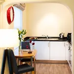 Saco Jersey - Merlin House 4*