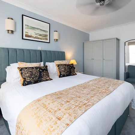 Aparthotel Saco Jersey - Merlin House 4*