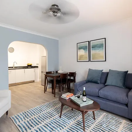 Apartahotel Saco Jersey - Merlin House