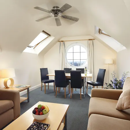 Saco Jersey - Merlin House Lejlighedshotel 4*