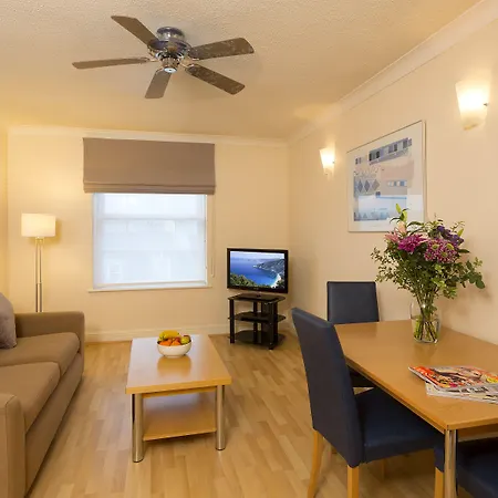 Saco Jersey - Merlin House Apartmanhotel