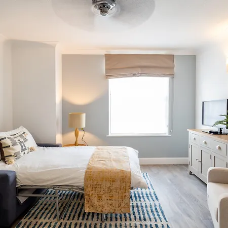 Apartmanhotel Saco Jersey - Merlin House 4*