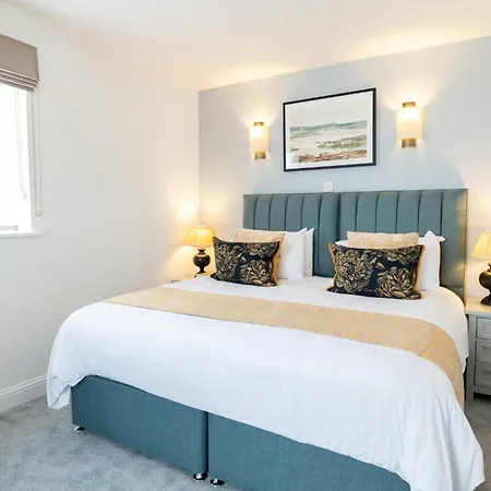 Saco Jersey - Merlin House Saint Helier Jersey