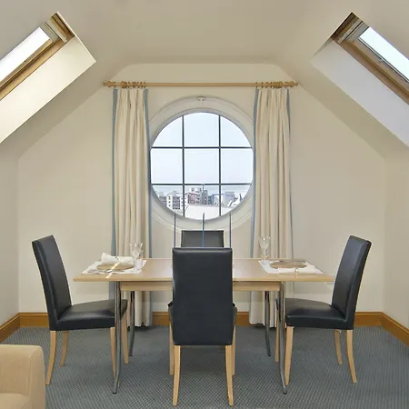 Saco Jersey - Merlin House Aparthotel 4*