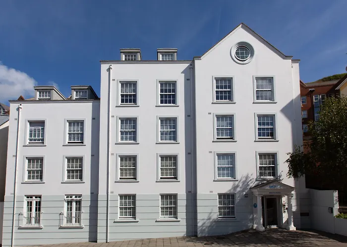 Saco Jersey - Merlin House 4* Saint Helier Jersey