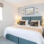 Ξενοδοχείο με διαμερίσματα Saco Jersey - Merlin House 4*