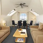 Ξενοδοχείο με διαμερίσματα Saco Jersey - Merlin House Saint Helier Jersey