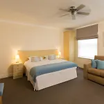 Ξενοδοχείο με διαμερίσματα Saco Jersey - Merlin House 4*