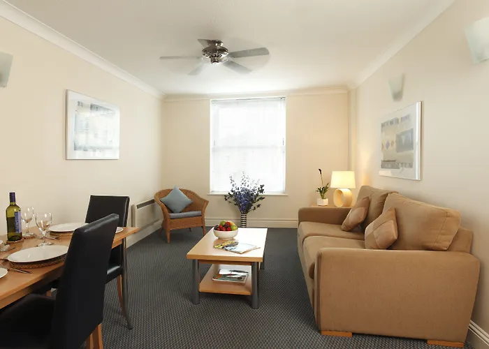 Lägenhetshotell Saco Jersey - Merlin House Saint Helier Jersey