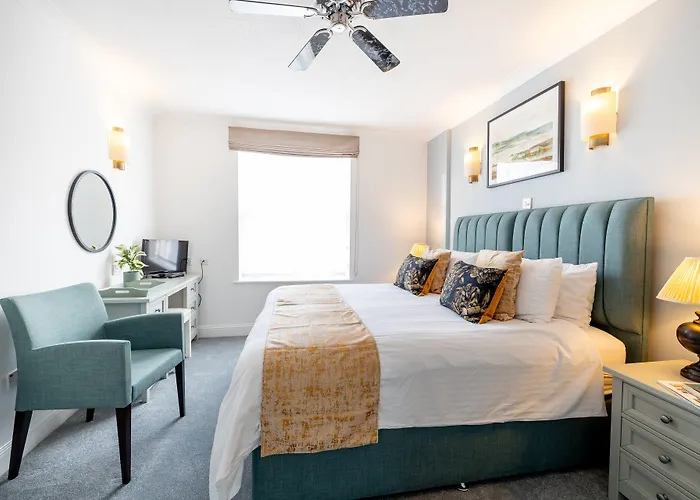 Saco Jersey - Merlin House 4* Saint Helier Jersey
