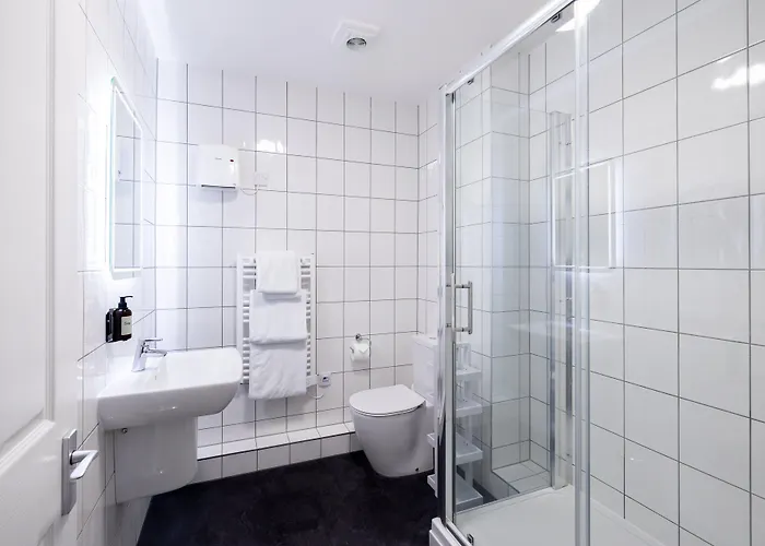 Lägenhetshotell Saco Jersey - Merlin House Saint Helier Jersey